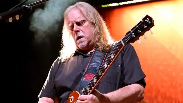 getty_warrenhaynes_020226456715