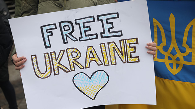 Miley Cyrus, Shawn Mendes, Adam Lambert and more react to Russia's invasion of Ukraine - Vimarsana News