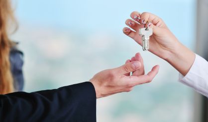 Realtor Talks About Ukrainian Invasion Effects On Housing Market - Vimarsana News