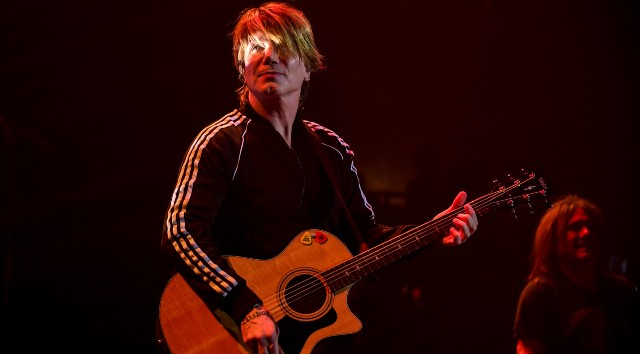 Goo Goo Dolls' Johnny Rzeznik to be honored by Little Kids Rock charity - Vimarsana News