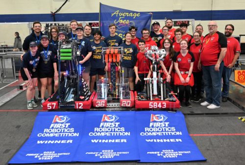 Watch as St. Joseph alliance wins FIRST Robotics district in front of home crowd - Vimarsana News