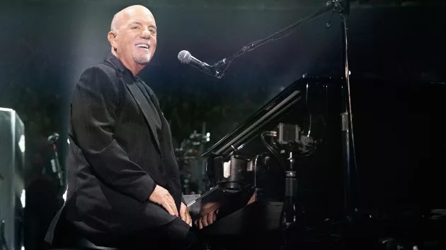 getty_billyjoelsmiling_091724411747