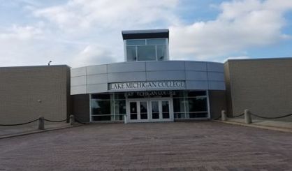 lakemichigancollege5-7