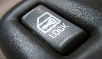 car-door-lock-safe