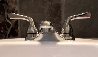 drinking-water-safe-2322884393