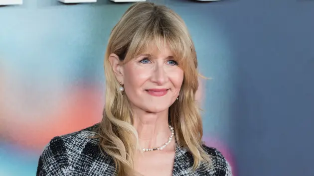 getty_lauradern_042826750097