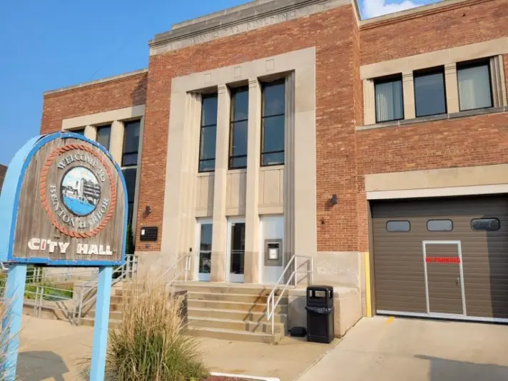 benton-harbor-city-hall-2025-768x576355041-1