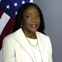 b4a016e0-12c6-4e1a-8592-e98508429809