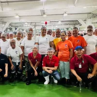 starkist-group-with-ceo-cropped