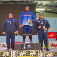 powerlifters