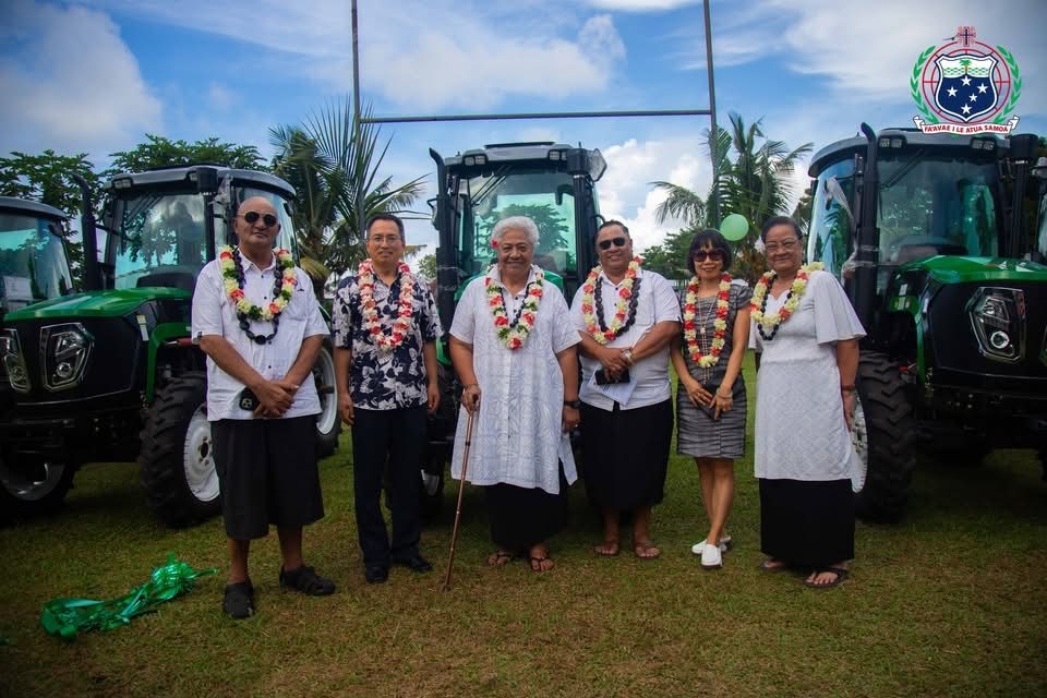 China gifts heavy machinery to Samoa
