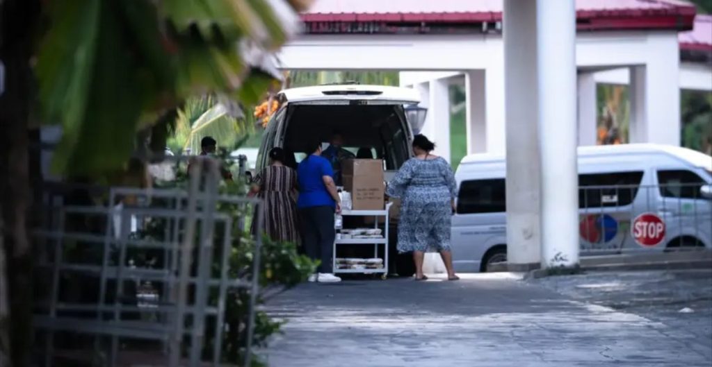 No breakfast for patients, catering companies called in