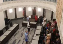 inside-senare-chamber