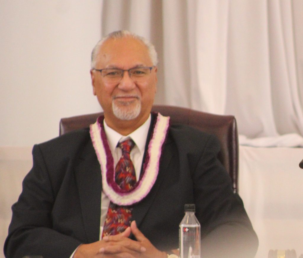 Governor wants to keep open lines of communication with Fono