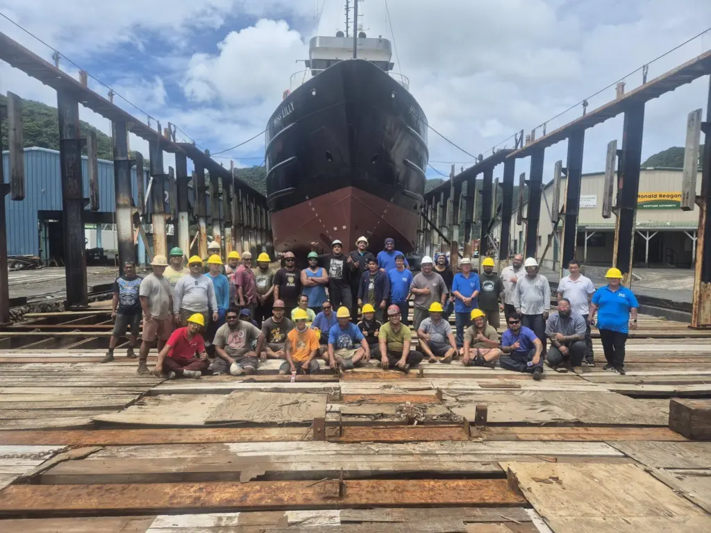 shipyard-employees