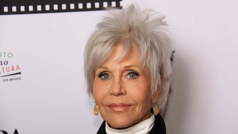 Jane Fonda Revives Her Famous Workouts In First Tiktok Video 106 9 The Eagle Wweg Fm