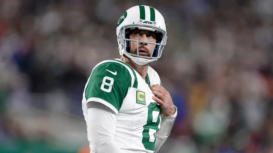 Super Bowl champion calls Aaron Rodgers 'a cancer' with Jets mired in 4