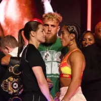 katie-amanda-weigh-in916125