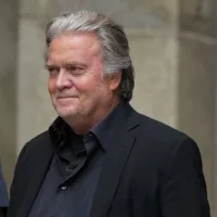 Steve Bannon^ former adviser to Donald Trump^ center^ during a press conference outside of Manhattan State Supreme Court NEW YORK^ NYUSA - September 8^ 2022