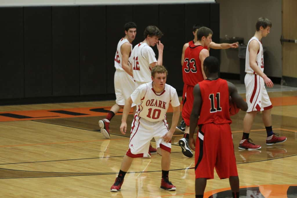 ozark-vs-russellville-boys-063