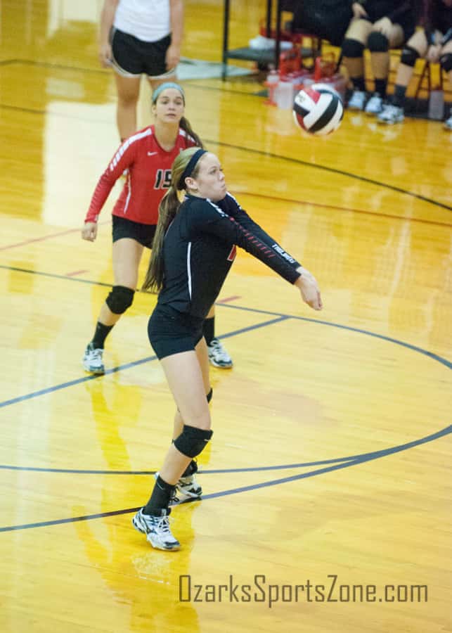 17379904.jpg: Galena_Southwest_volleyball_Photo by Larry Plumlee_60