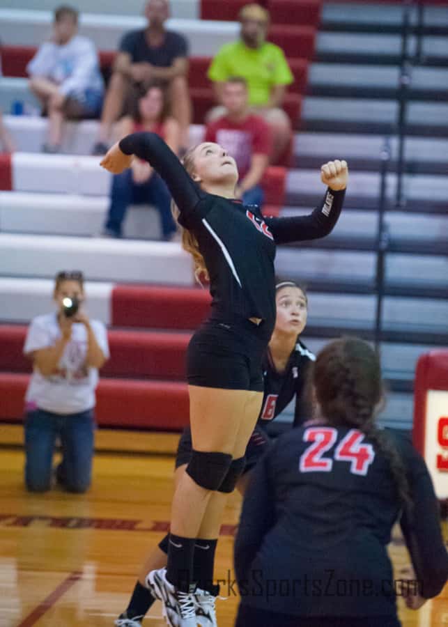 17379900.jpg: Galena_Southwest_volleyball_Photo by Larry Plumlee_53