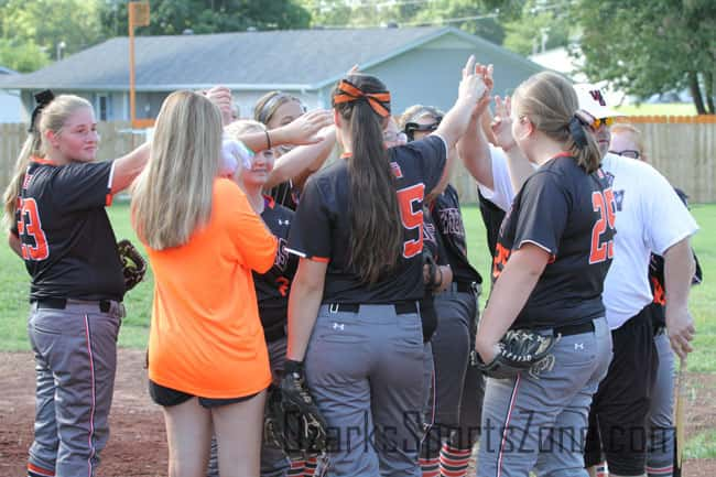 17378856.jpg: Halfway_Walnut Grove_softball_Photo by Shaun Matney_32