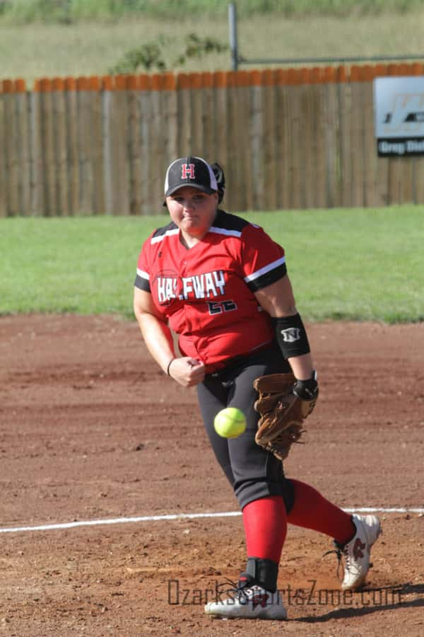 17378842.jpg: Halfway_Walnut Grove_softball_Photo by Shaun Matney_14