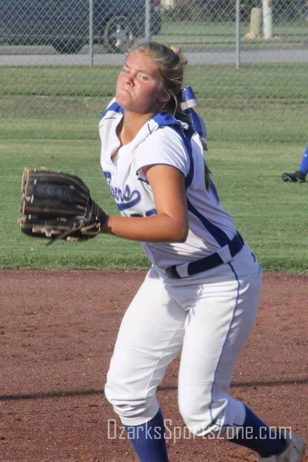 17372890.jpg: Webb City 8, Carthage 4 - Photos by Michael Pommier_35