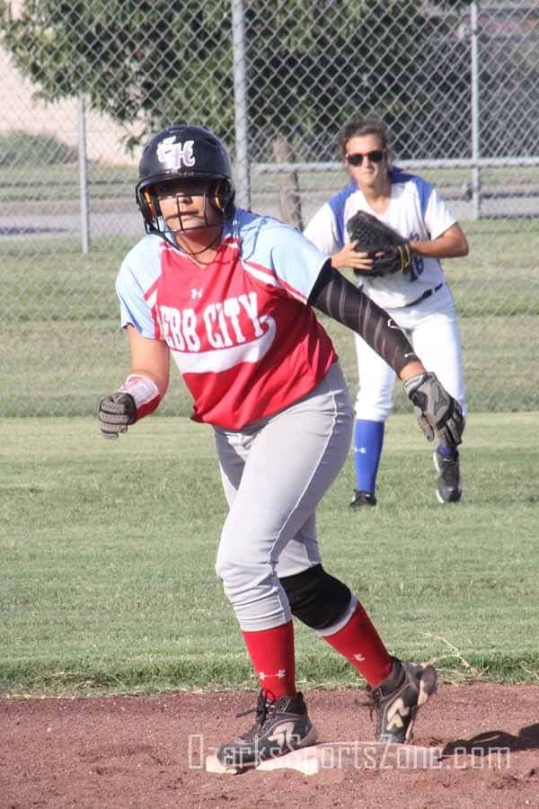 17372886.jpg: Webb City 8, Carthage 4 - Photos by Michael Pommier_31