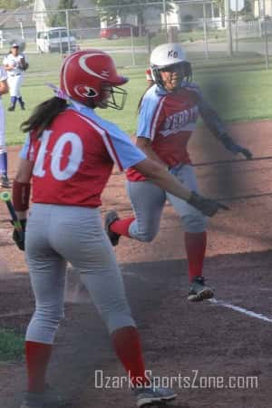 17372878.jpg: Webb City 8, Carthage 4 - Photos by Michael Pommier_23