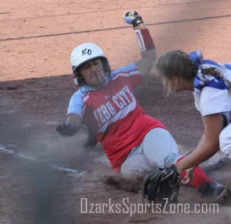 17372877.jpg: Webb City 8, Carthage 4 - Photos by Michael Pommier_22