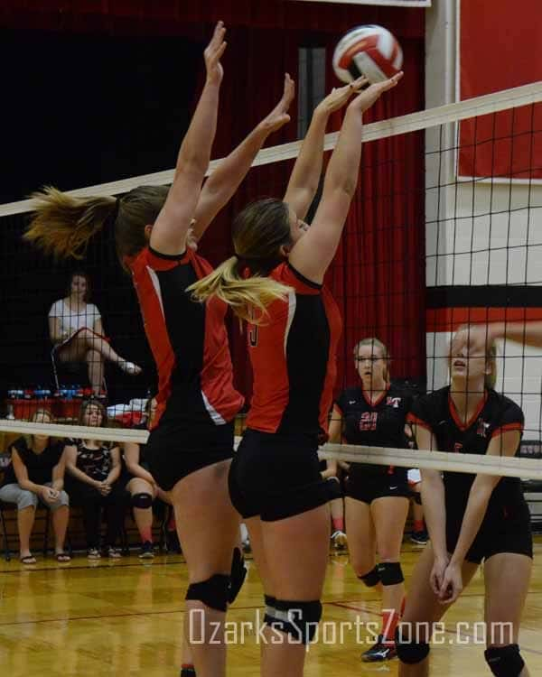 17372837.jpg: El Dorado Springs 2, Lockwood 1 - Photos by Rachael Seale_19