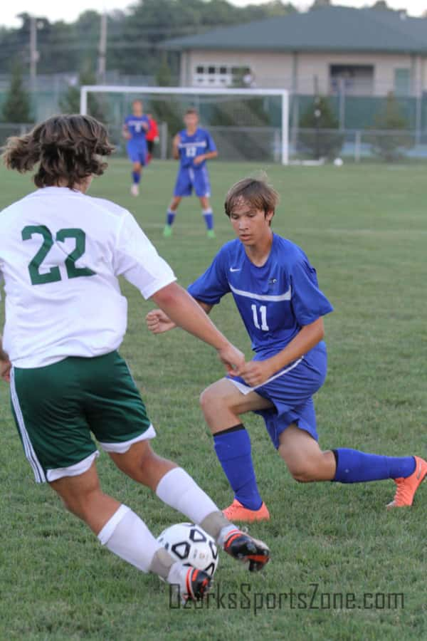 17369750.jpg: Catholic_Marshfield_soccer_Photo by Shaun Matney_25