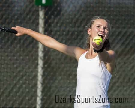 17368182.jpg: Glendale vs Catholic - Photos by Dana Harding_31