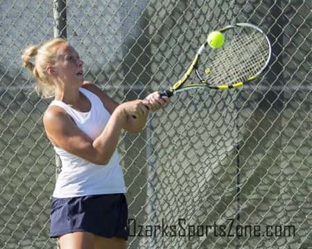 17368167.jpg: Glendale vs Catholic - Photos by Dana Harding_16