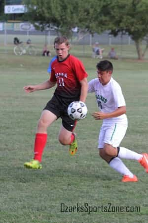 17368113.jpg: Parkview vs Ozark - Photos by Shaun Matney_41