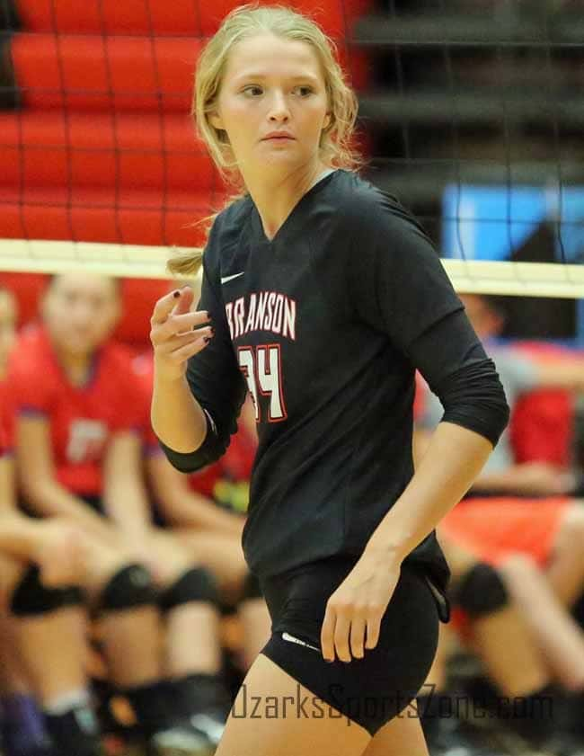 17365943.jpg: Branson_volley_tourney_Photo by Matt Turer_126