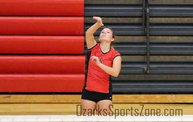 17365938.jpg: Branson_volley_tourney_Photo by Matt Turer_121