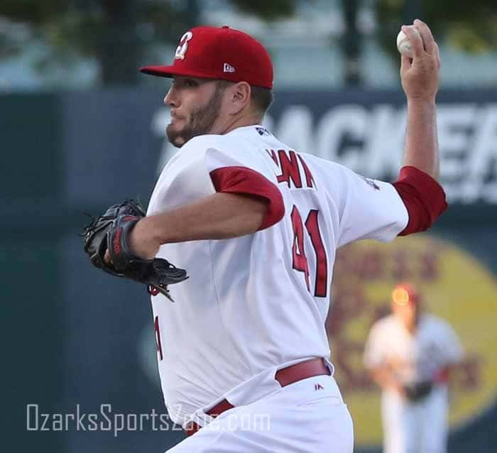 17359655.jpg: Pictures: Lance Lynn rehabs in Springfield_photos by Mike Scott_22