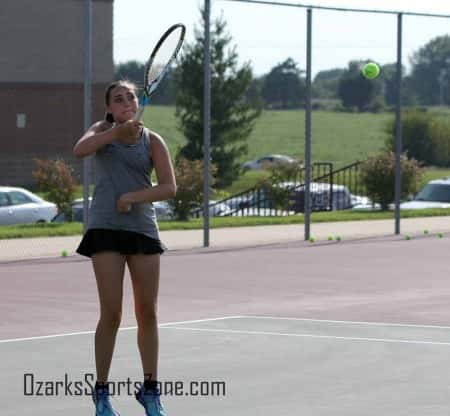 17359578.jpg: Greenwood vs Rogersville - Photos by Rick Shumate_44