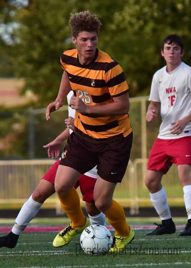 17358670.jpg: Kickapoo_Nixa_soccer_Photos by Don Jones_48