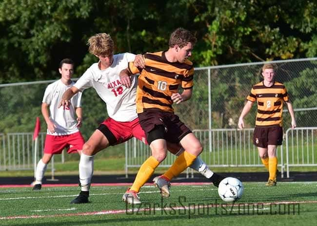 17358660.jpg: Kickapoo_Nixa_soccer_Photos by Don Jones_38