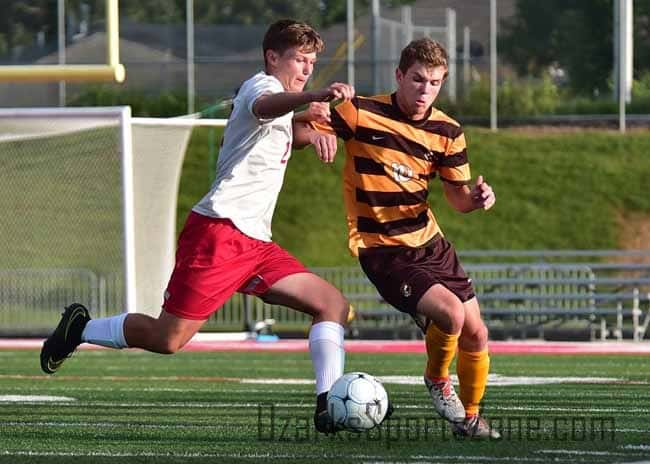 17358658.jpg: Kickapoo_Nixa_soccer_Photos by Don Jones_36