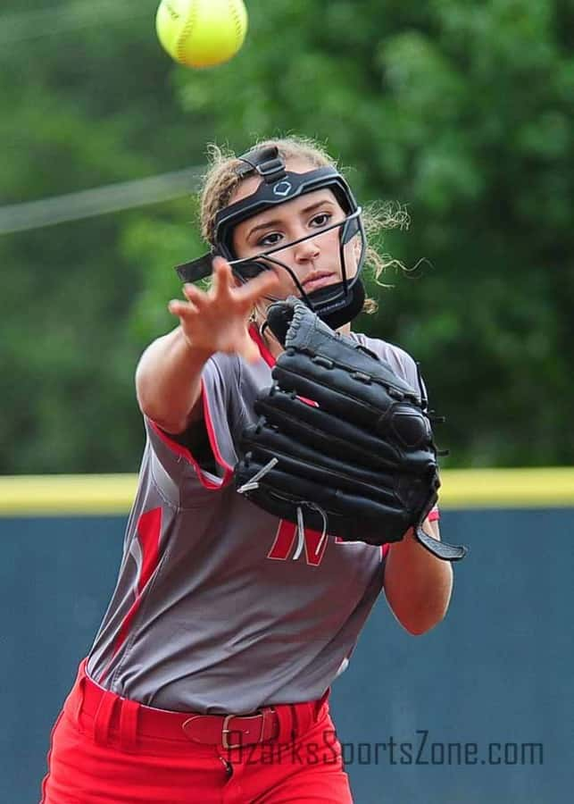 17358599.jpg: ReedsSpring_Nixa_softball_photos by Don Jones_55