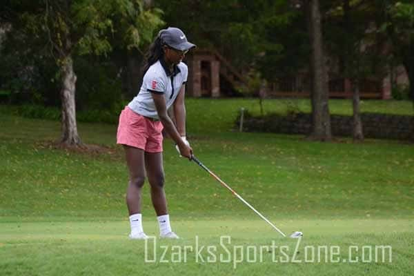 17381961.jpg: Ozarks Invitational Golf - Photos by Shelley Ebbrecht_27