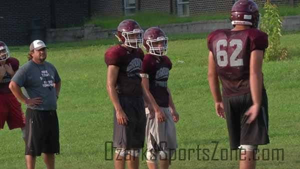 17339426.jpg: Mountain Grove Football Practice_4