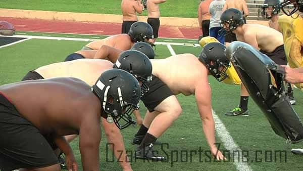 17334617.jpg: Lebanon Football Practice_6