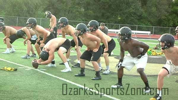 17334613.jpg: Lebanon Football Practice_3