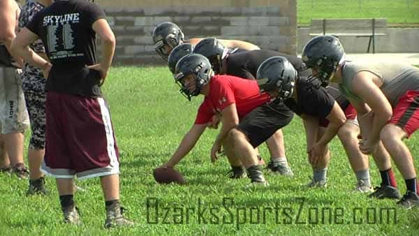 17333644.jpg: Skyline Football Practice_6